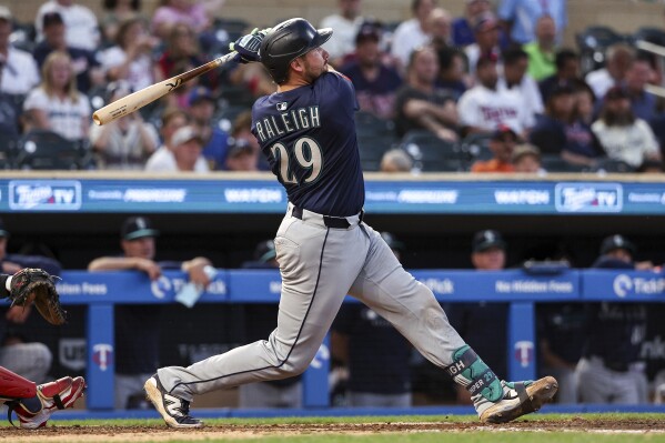 MLB: Cal Raleigh Blasts Two More Homers, Closing in on Barry Bonds Pre-All-Star Break Record