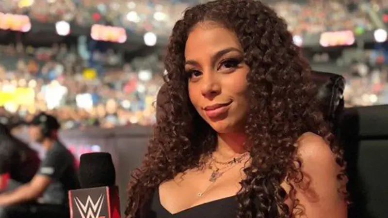Samantha Irvin Shocks Wrestling Fans With WWE Non-Compete Clause Length